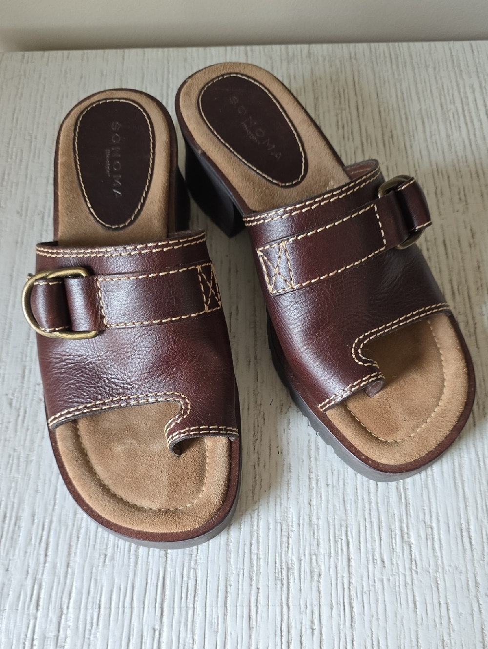 Sonoma Life + Style Chelsie Women's Brown Leather Slide Sandals with Buckle